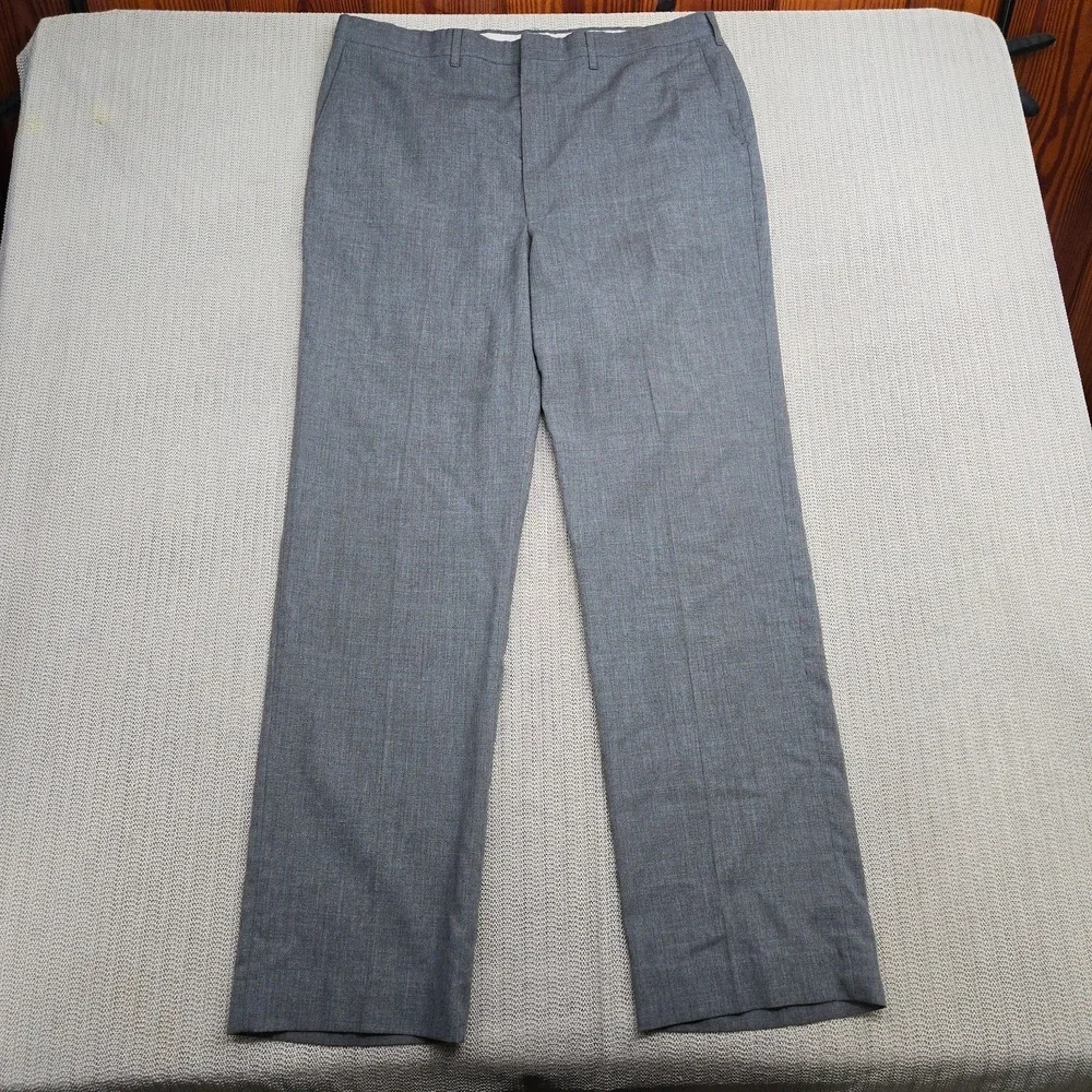 Vintage Haggar Pants Men 38x34 Gray Dress Slacks Classic Fit Wool Blend Workwear